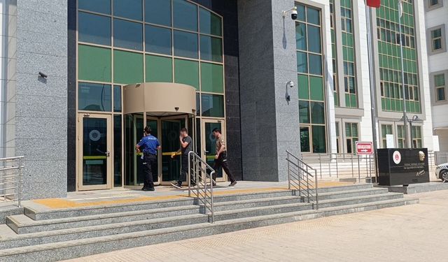 Adana’da Engelli Adamın Darbedildiği Anlar Kamerada!