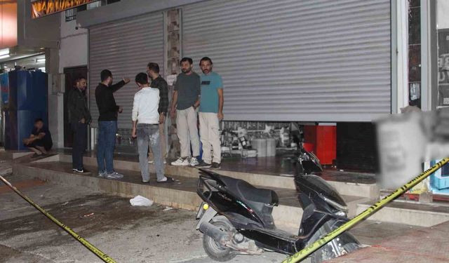 Kasada Oturuyordu, Silahlı Saldırının Hedefi Oldu: 16 Yaşındaki Çocuk Ağır Yaralı