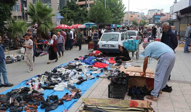Adana’nın Meşhur Bit Pazarı Gün Ağarmadan Doluyor!