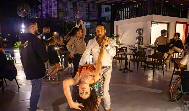 Ata Ivak’la Bahar: Noa Terrace’de Dans Akşamları Devam Ediyor