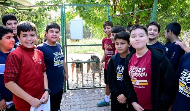 Çukurova’da Miniklerden Can Dostlara Sevgi Seli!