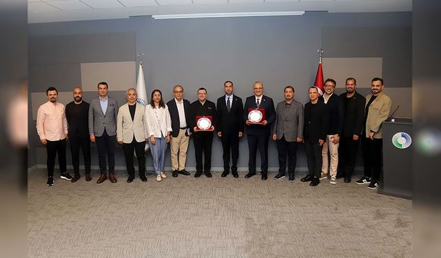 Değişen Dünya Düzeni ve Küresel Ekonomi Çukurova GİAD’da Masaya Yatırıldı