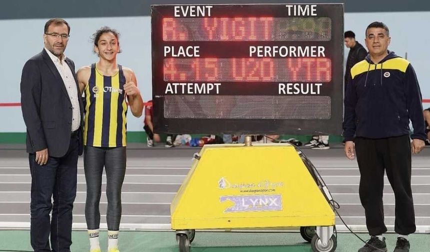 Seyhan’da Yetiştiler Fenerbahçe’de Şampiyon Oldular