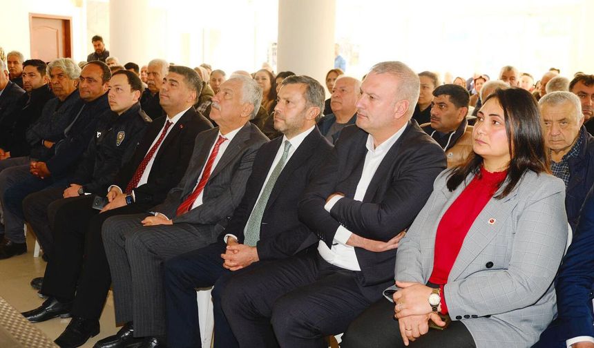 Deprem Onları Yan Yana Getirdi!