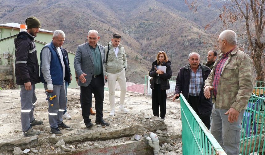 Çay: "Onlar Bozdu, Biz Yaptık"
