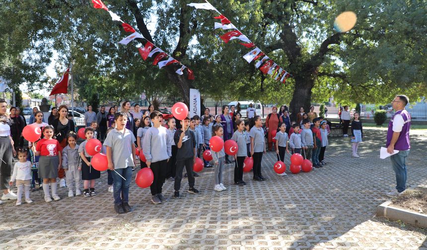 Çocuklar Cumhuriyet Bayramı’nın Kutlamaya Erken Başladı