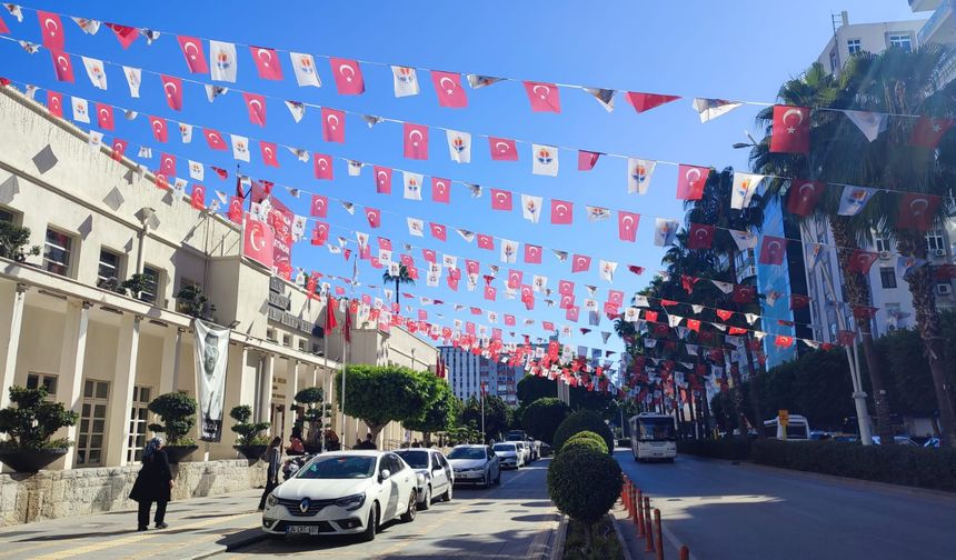 Adana’da Cumhuriyet Coşkusu Başladı!