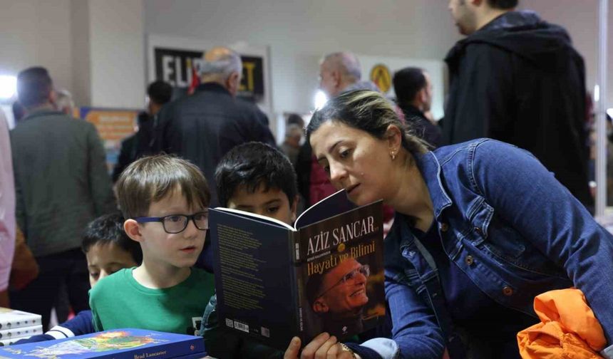 5. Kitap Fuarı Kapılarını Ziyaretçilere Açtı