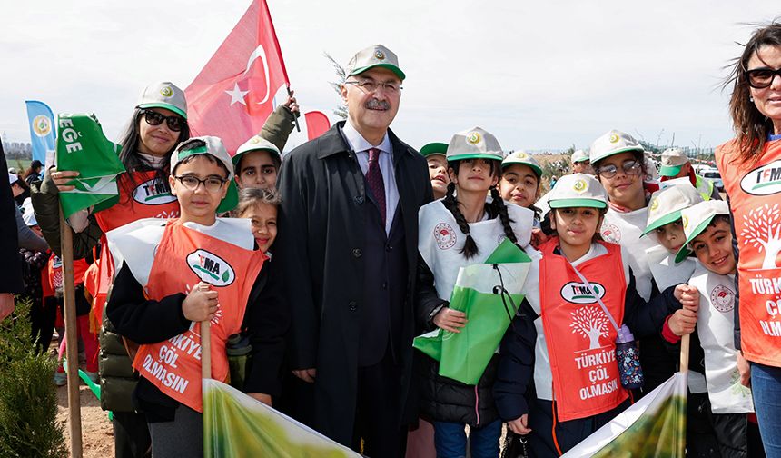Adana’da Fidanları Toprakla Buluşturan Etkinlik