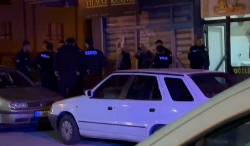 Eşinin boğazından bıçakladığı kadın yaralandı