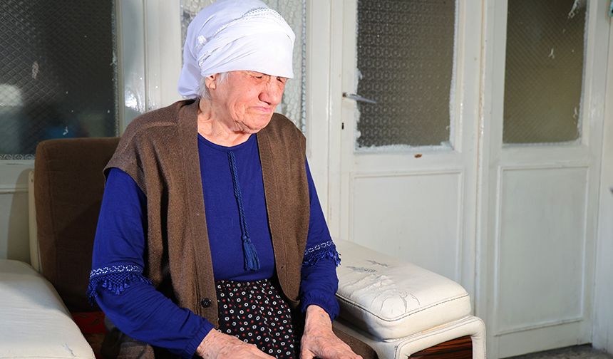 Görme Engelli Emine Teyze Evinden Çıkarılacak