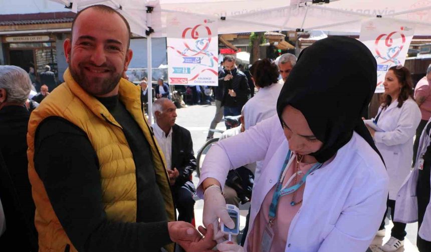 Her Cuma Ücretsiz Sağlık Taraması Yapılıyor