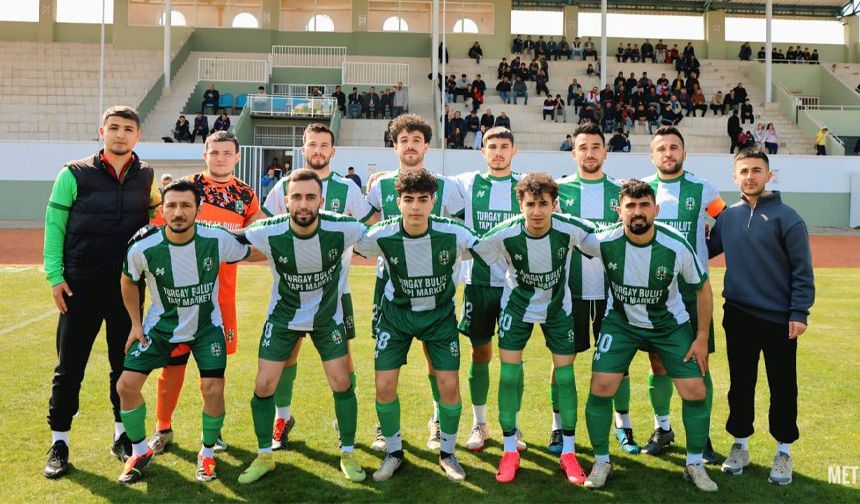 Karaisalıspor Şampiyonluğa Koşuyor