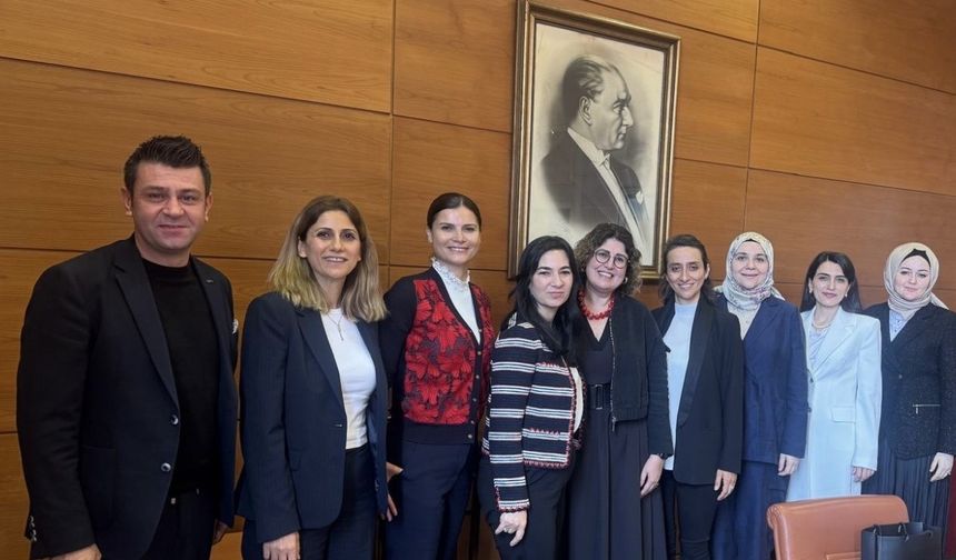 Çelik: "Üniversitelerin Bilgi Birikimi Paha Biçilmez Bir Kaynaktır"