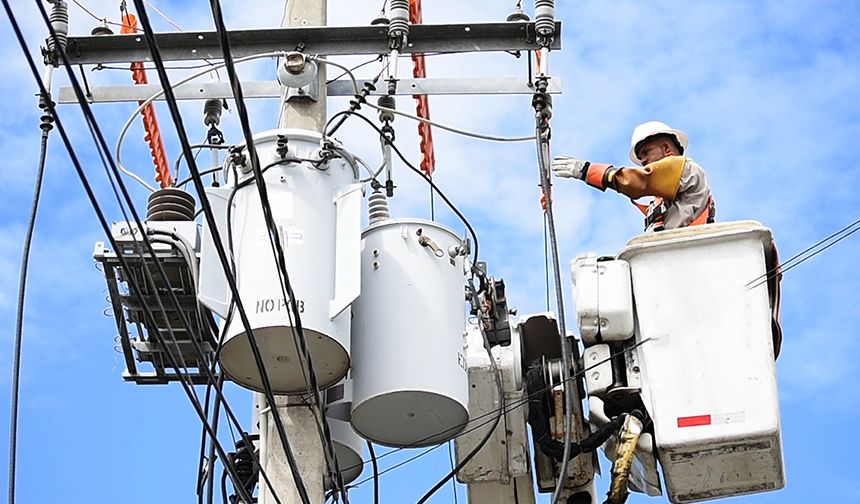 Saimbeyli’nin 18 Mahallesi’nde Elektrik Kesintisi