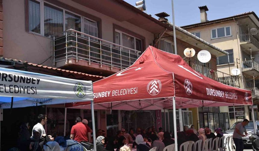 “Bayrak Asan Dayı”nın Kızının Düğününde Bayraklı Mutluluk