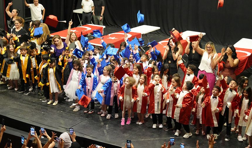 Çukurova Belediyesi Kreşlerinde Mezuniyet Coşkusu