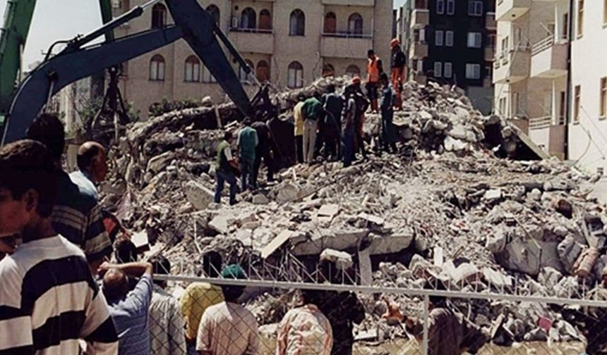 Onlarca Ölü, Binlerce Evsiz: Ceyhan Depremi’nde Neler Yaşandı?