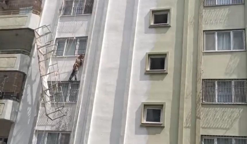 Adana’da Nefes Kesen Kurtuluş! Halat Koptu, İşçi Havada Asılı Kaldı