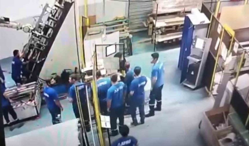 Sırtına Makine Saplandı! Adana’da Sanayi Bölgesinde Korkunç Kaza
