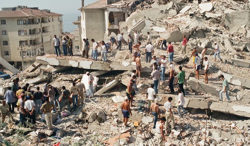 17 Ağustos 1999 depremi saat kaçta oldu, kaç saniye sürdü?