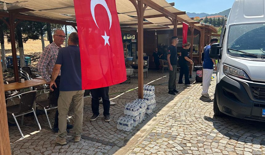 Sındırgı’daki Depremzedelere Nefes Aldıran Yardım!