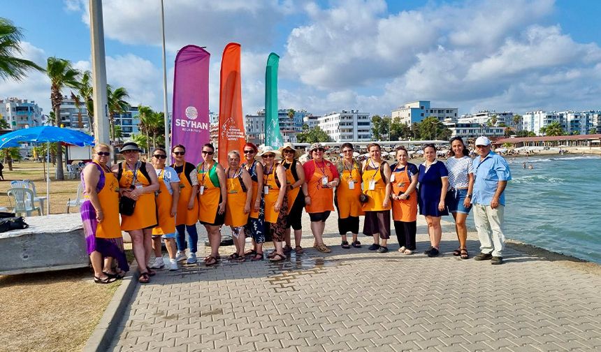 Karataş Sahilinde Kadınların El Emeği Standı: Saat 21.00’e Kadar Ziyaret Edin!