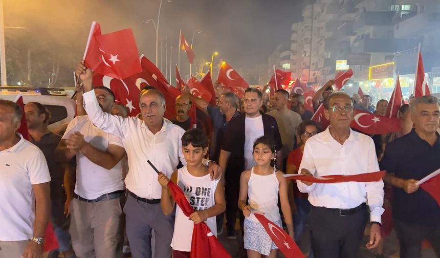 Vatandaşlar Sokaklara Taştı! Yumurtalık’ta 30 Ağustos Tüm Coşkusuyla Yaşandı