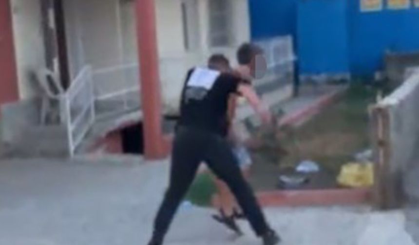 Adana’da Kanlı Anlar: Bıçaklanan Şahıs Duvarı Aşarak Kaçtı!