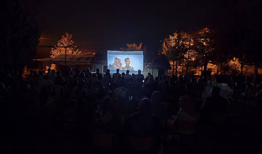 Çocukların Talebi Gerçek Oldu: Aladağ’da Film Gecesi Keyfi