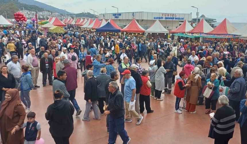 Hamsi Festivali Renkli Görüntülere Sahne Oldu, Halk Hamsiye Doydu