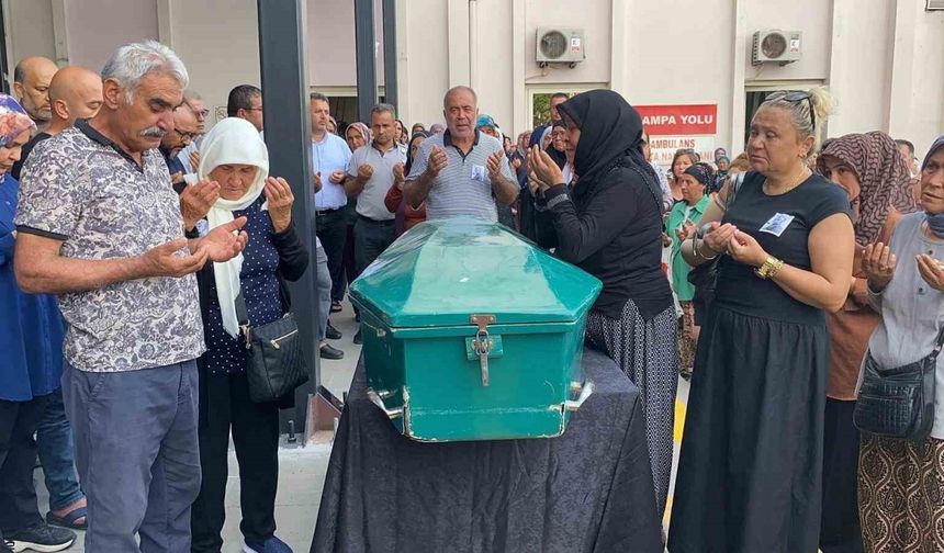 İkiz Annesi Hastane Personeli Hayatını Kaybetti