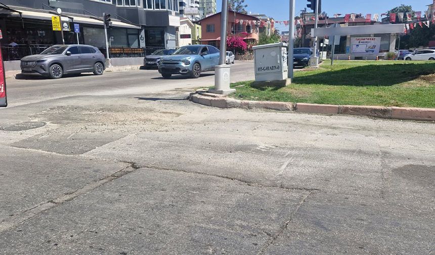Vatandaşlar Tepkili: Turgut Özal Bulvarı’ndaki Asfalt Neden Hâlâ Onarılmıyor?