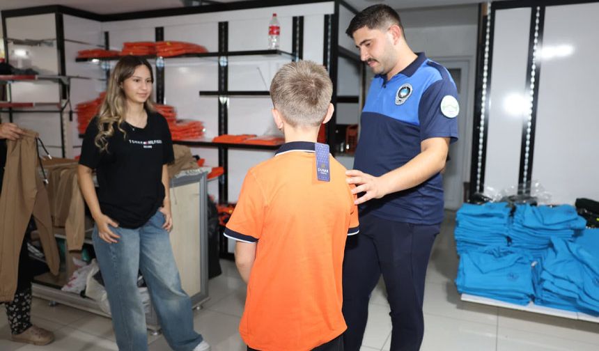 Pozantı’da Yüzler Gülümsüyor: 89 Öğrenci Yeni Kıyafetlerine Kavuştu!