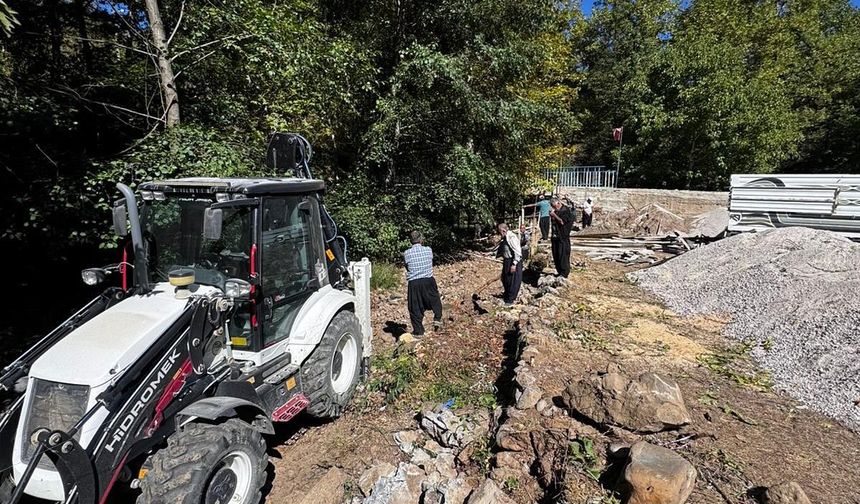 Saimbeyli’de Gençler İçin Yeni Halı Saha