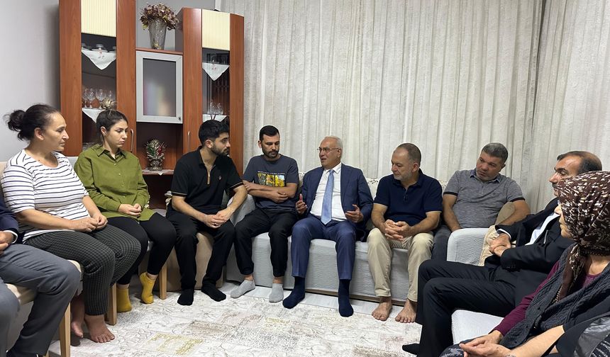 MHP Adana Teşkilatından Duygulandıran Ziyaretler: ‘Vatandaşımızın Derdi Derdimizdir!