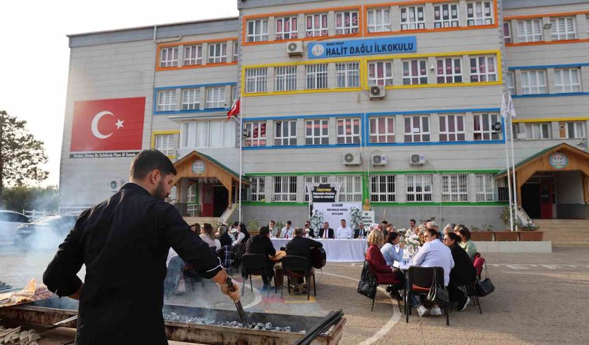 Kozan’da Öğretmenler Günü Böyle Kutlandı: Davul Zurna, Mangal, Eğlence!