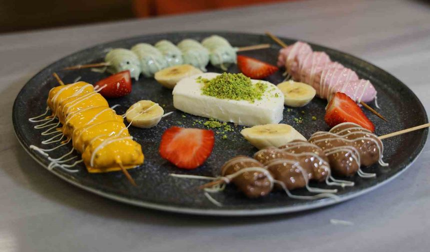 Katmere Adana Dokunuşu: Çöp Şiş Katmer Sosyal Medyayı Salladı!