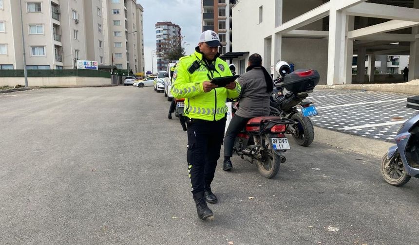 Adana’da Dev Motosiklet Operasyonu! 2 Saate 623 Bin TL Ceza!