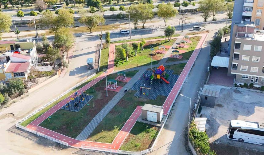 Yüreğir’e Yeni Nefes! 2.500 Metrekarelik Park Hizmete Açıldı