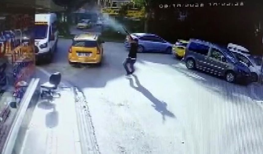 Adana’da Vahşet Anı Kamerada: Darp Edilen Genç Tüfekle Geri Döndü!