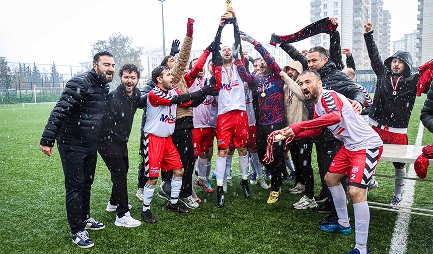 5 Ocak Kurtuluş Kupası’nda Büyük Heyecan: Şampiyon Belli Oldu