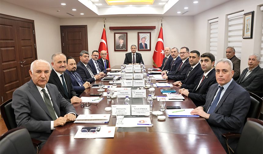 Adana’da Kaçak Yapılara Karşı Net Mesaj: “Asla Müsaade Etmeyeceğiz”