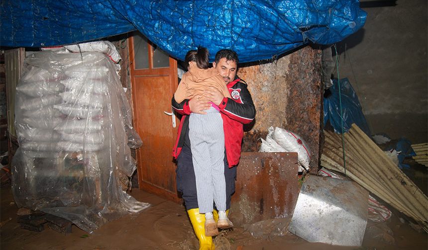 Yoğun Yağışta Seyhan Belediyesi Teyakkuzda
