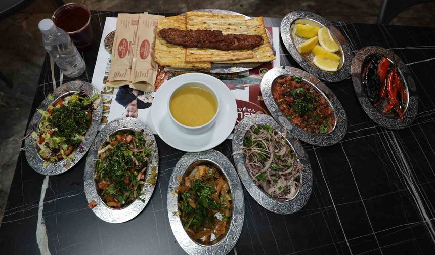 11 Ayın Sultanına Özel: Kebapçılarda Hazırlık Tamam