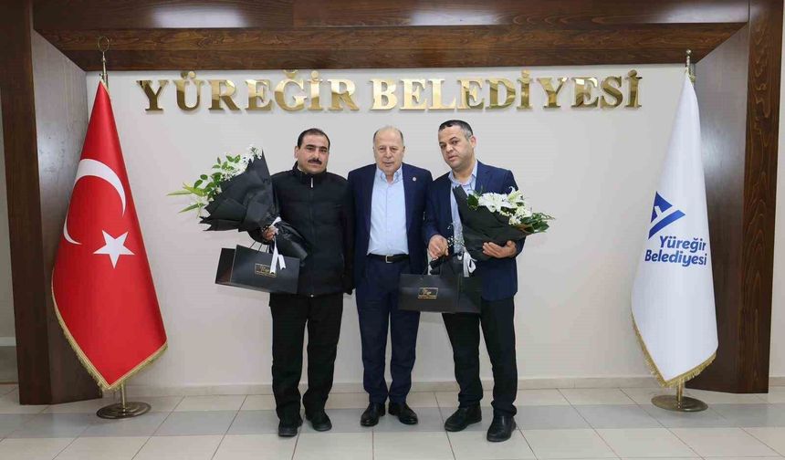 Başkan Demirçalı’dan Personellere Özel Teşekkür ve Çiçek Takdimi