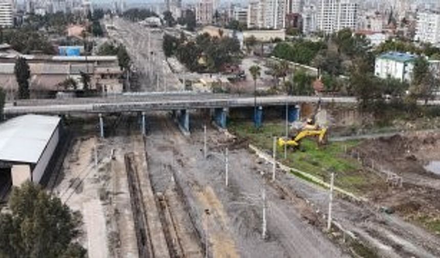 James Bond’un Köprüsü Yıkılıyor: Adana’da Tarih Sahnesi Kapanıyor