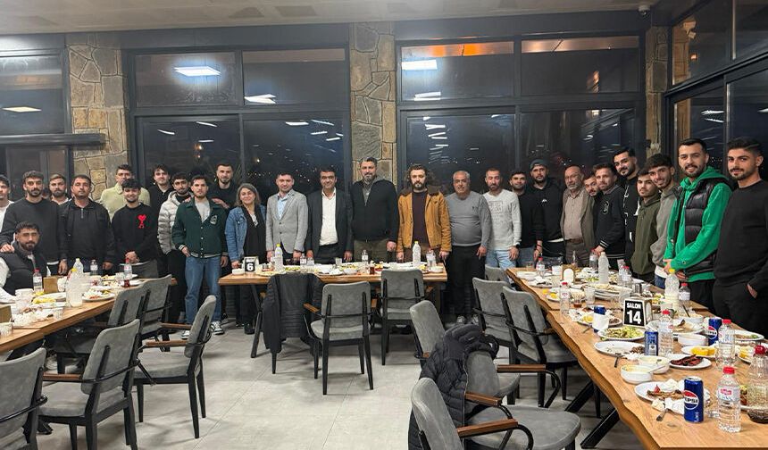 40 Muhtar Aynı Sofrada: Anahtar Parti’den Güçlü Dayanışma