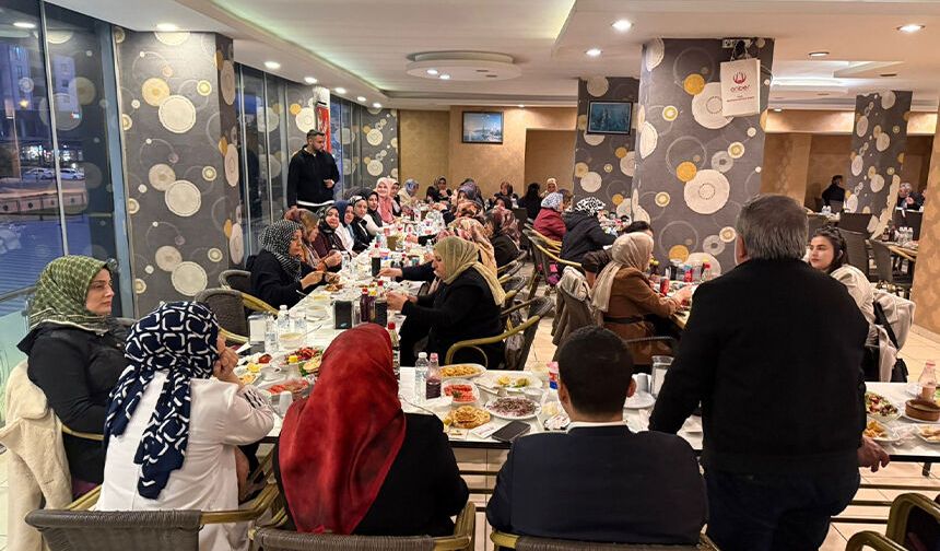 AK Parti Yüreğir Kadın Kolları İftarda Buluştu: Sancaklı’dan Övgü