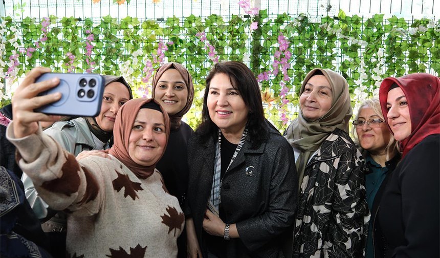 AK Parti’li Karamık Adana’da Gönül Gönüle: Mahallelerden Spor Sahalarına Yoğun Temas